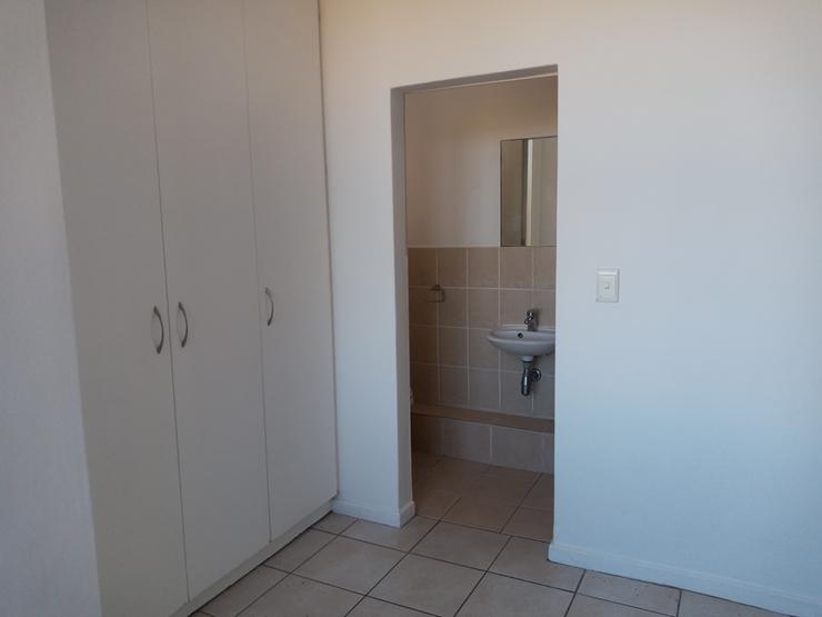 3 Bedroom Property for Sale in Somerset West Mall Triangle Western Cape